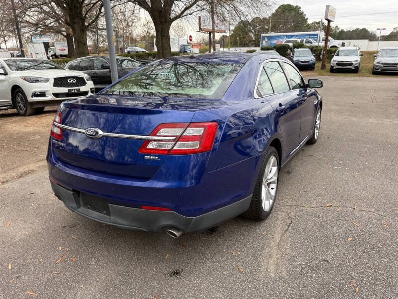 2013 Ford Taurus SEL