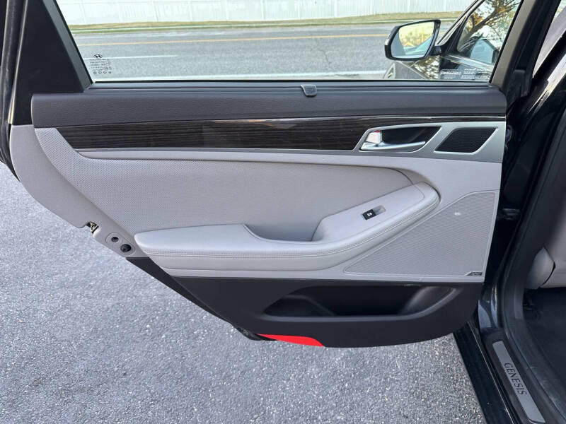 2016 Hyundai Genesis 3.8L