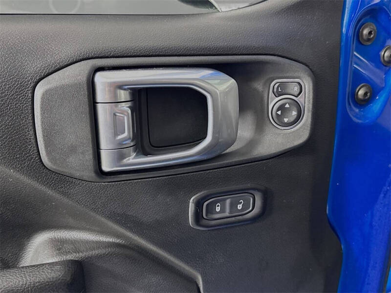 2022 Jeep Gladiator Willys