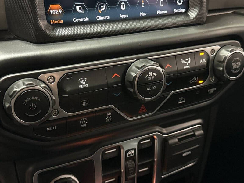 2023 Jeep Gladiator Overland