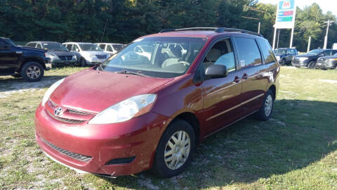 2006 Toyota Sienna for sale at New Start Motors LLC - Rockville in Rockville IN