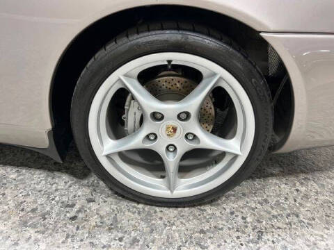 2002 Porsche 911 Carrera 4