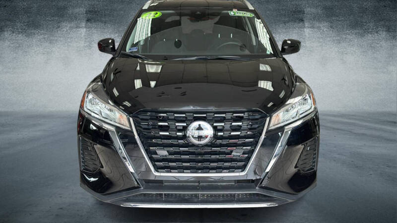 2022 Nissan Kicks SV