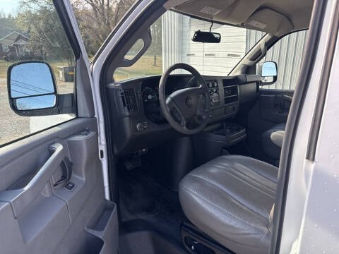 2017 Chevrolet Express 2500