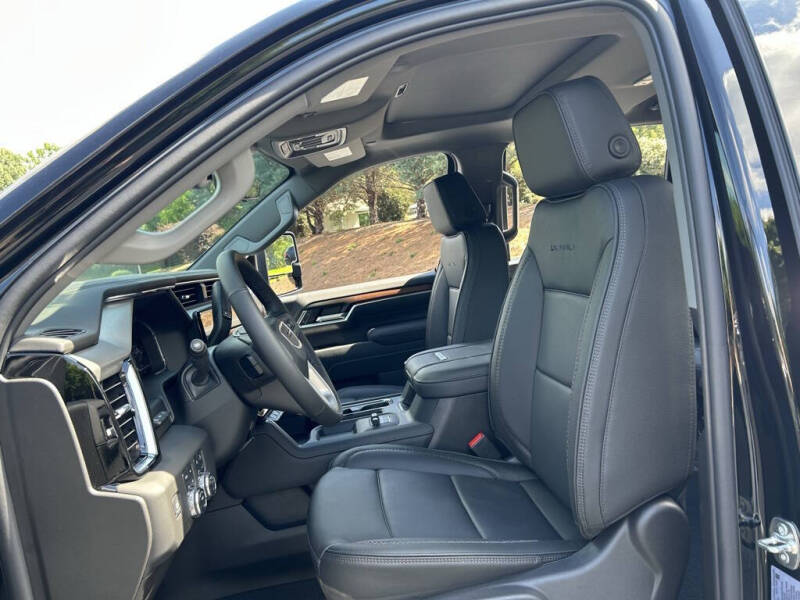 2025 GMC Sierra 2500HD