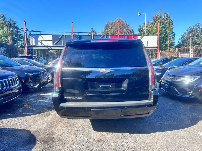 2020 Cadillac Escalade ESV Luxury