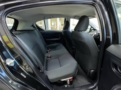2016 Toyota Prius c Two