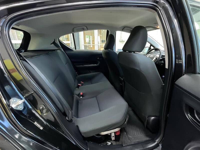 2016 Toyota Prius c Two