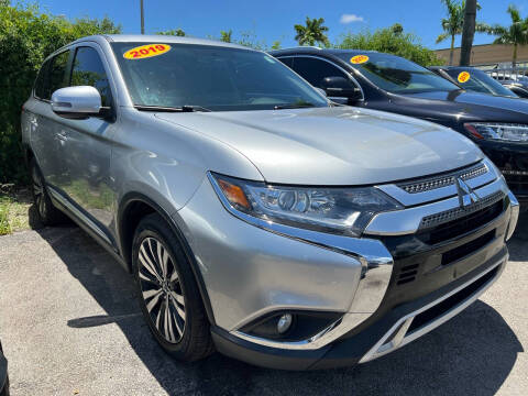 2019 Mitsubishi Outlander for sale at Plus Auto Sales in West Park FL