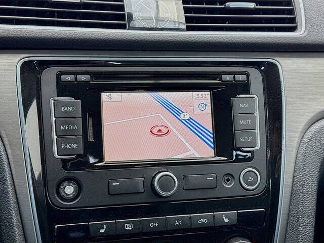 2014 Volkswagen Passat 2.5L SE PZEV