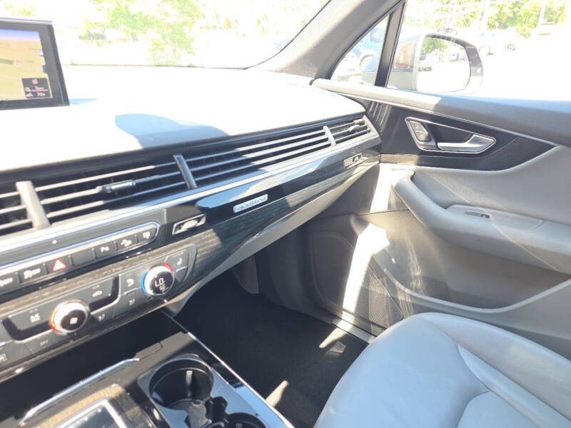 2017 Audi Q7 3.0T quattro Premium Plus
