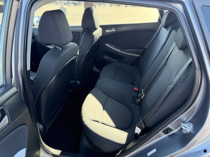 2016 Hyundai Accent SE