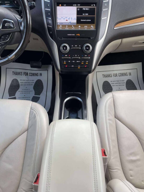 2017 Lincoln MKC Select