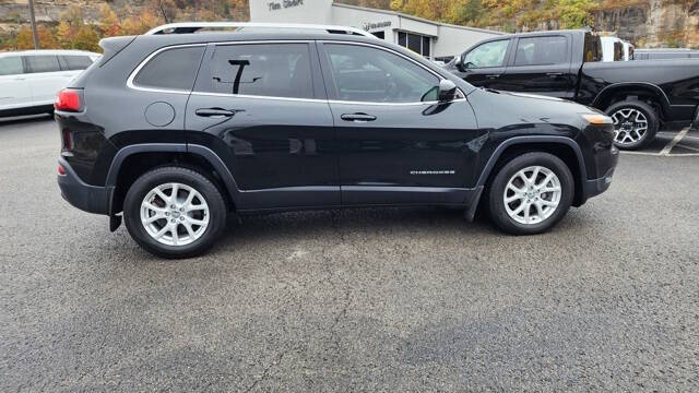 2016 Jeep Cherokee for sale at Tim Short CDJR Hazard in Hazard, KY