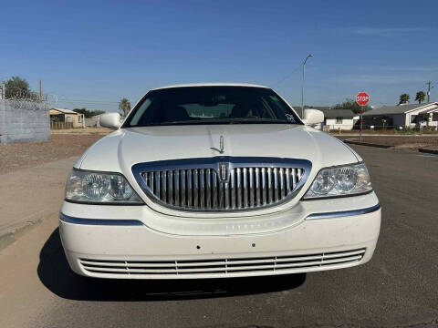 2004 Lincoln Town Car Ultimate L