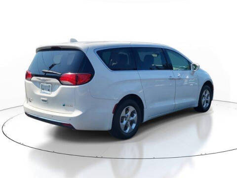 2018 Chrysler Pacifica Hybrid Touring Plus