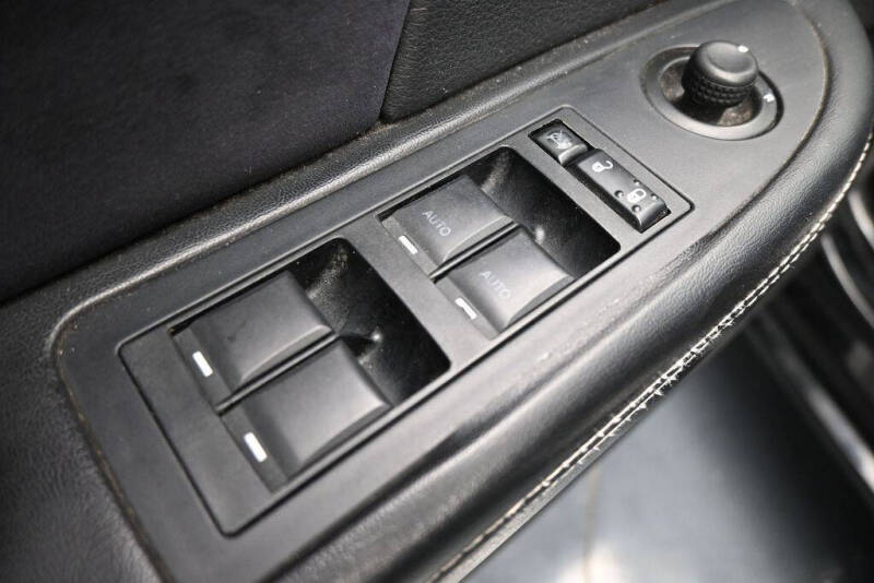 2013 Chrysler 200 Limited