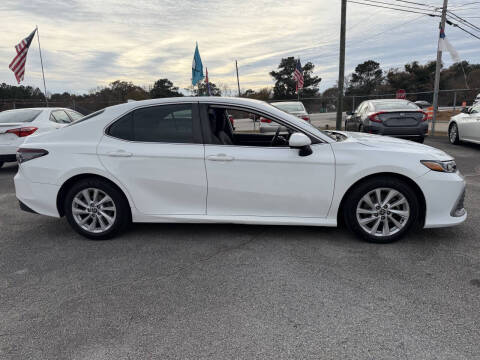 2022 Toyota Camry LE