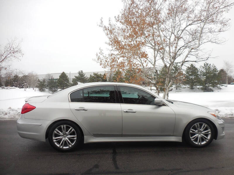 2012 Hyundai Genesis 4.6L V8