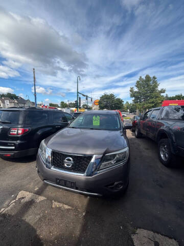 2014 Nissan Pathfinder S Photo