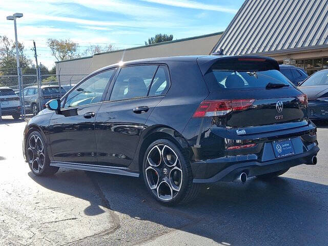 2025 Volkswagen Golf GTI Autobahn