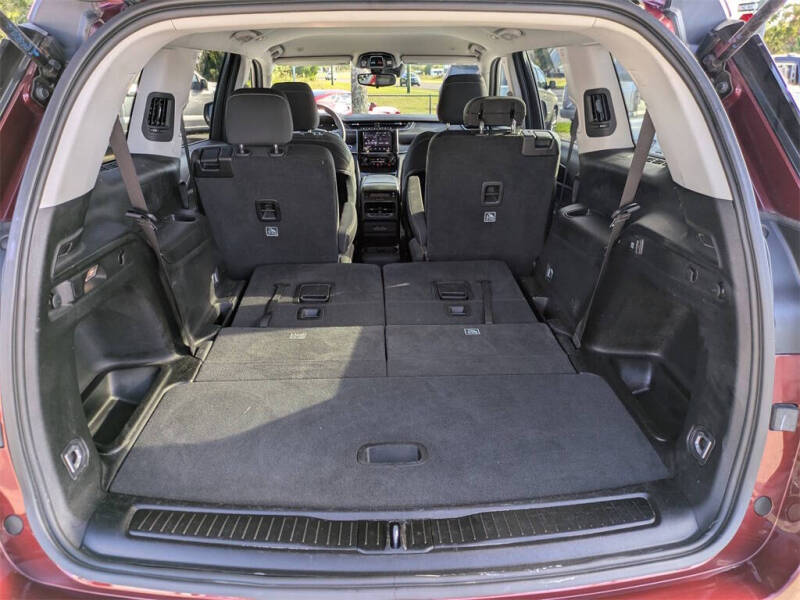 2023 Jeep Grand Cherokee L Laredo