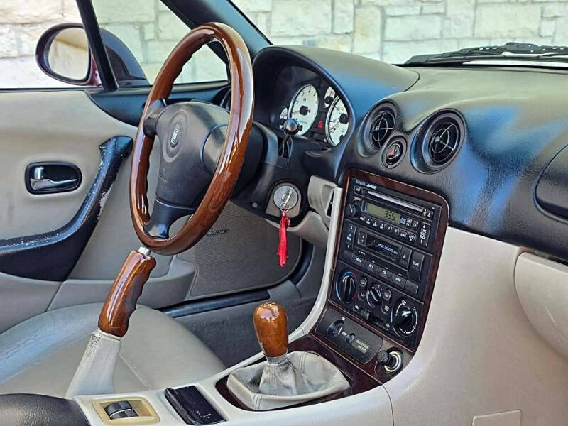 2000 Mazda MX-5 Miata