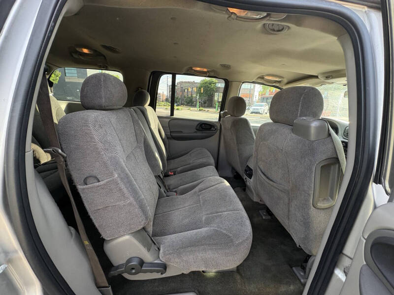 2004 Chevrolet TrailBlazer EXT LS