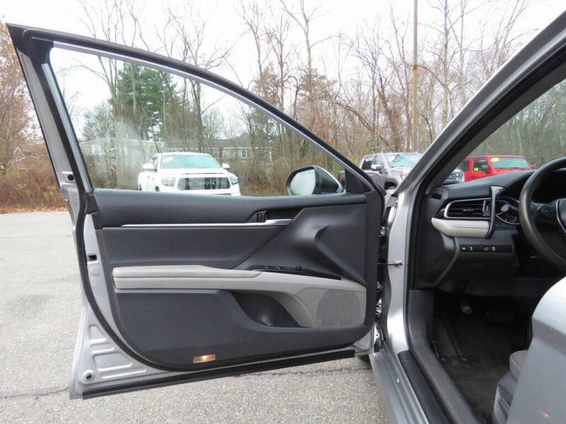 2019 Toyota Camry LE