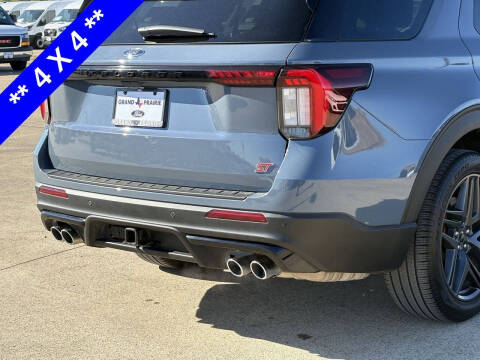 2025 Ford Explorer ST