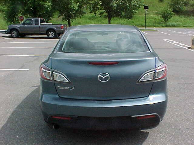 2011 Mazda MAZDA3 i Touring