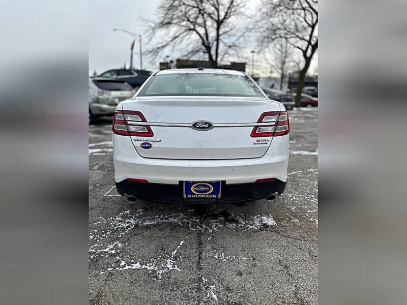 2013 Ford Taurus SEL