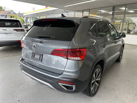 2024 Volkswagen Taos SE