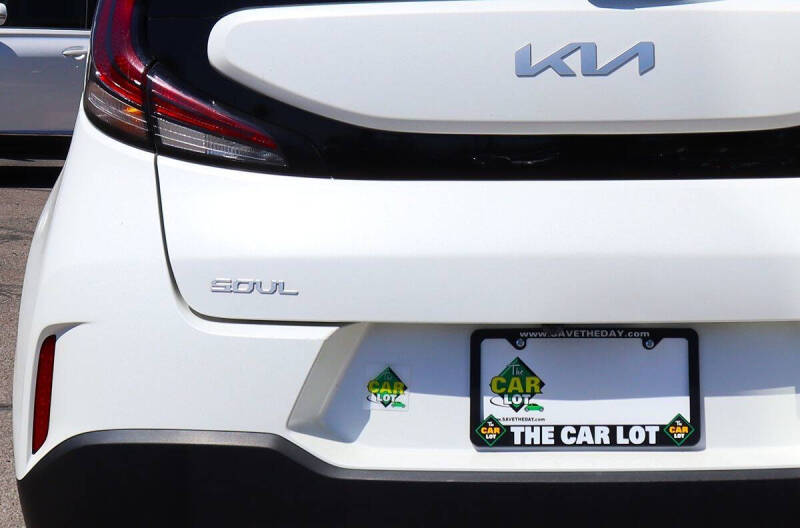 2023 Kia Soul LX