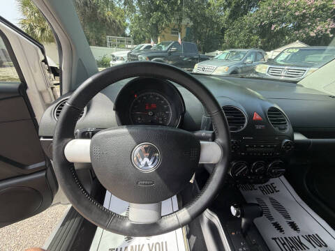 2010 Volkswagen New Beetle