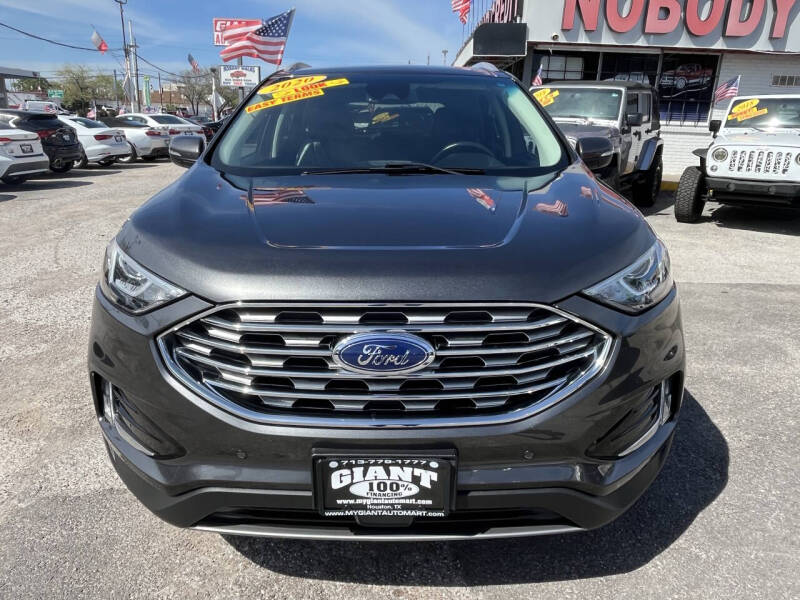 2020 Ford Edge Titanium