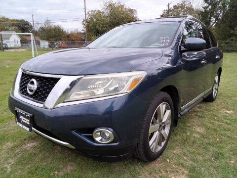 2015 Nissan Pathfinder for sale at LA PULGA DE AUTOS in Dallas TX