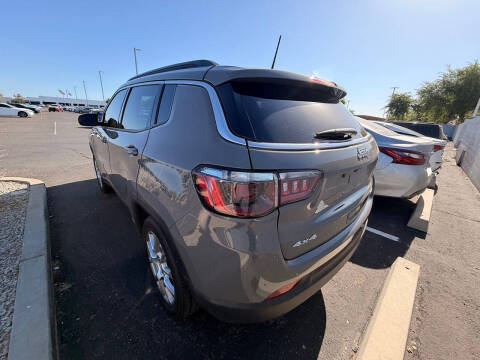 2023 Jeep Compass Latitude Lux