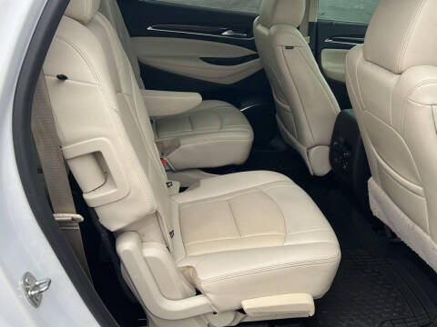 2022 Buick Enclave Essence