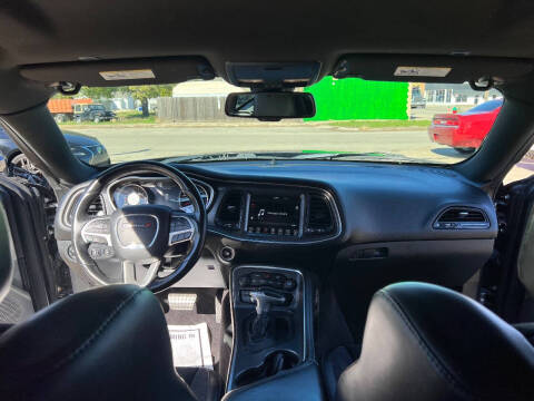 2017 Dodge Challenger GT