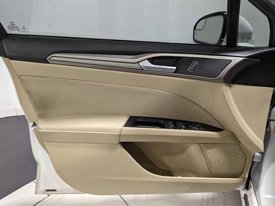 2014 Ford Fusion Hybrid SE