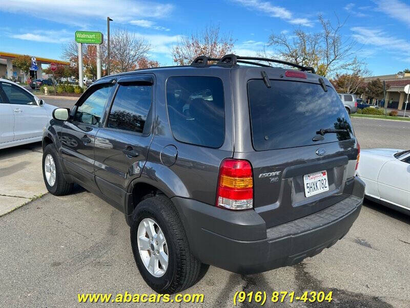 2005 Ford Escape XLT