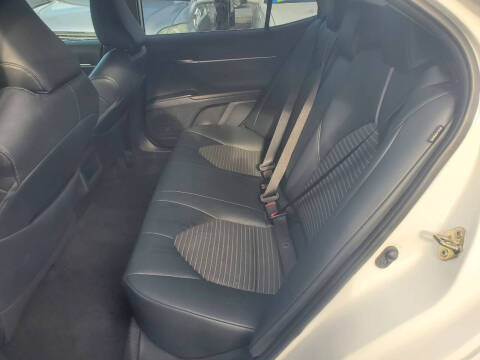 2019 Toyota Camry SE