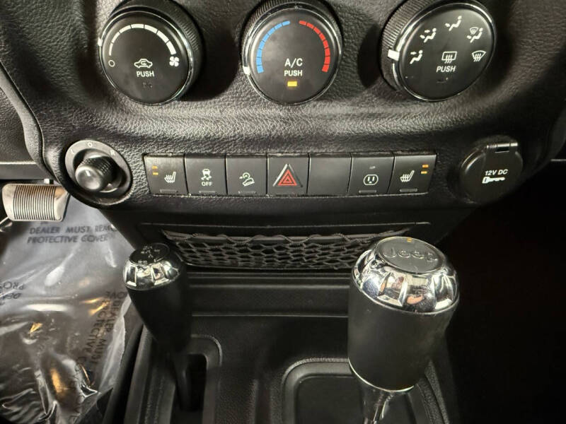 2013 Jeep Wrangler Sahara