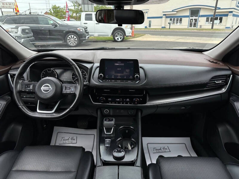 2021 Nissan Rogue SV
