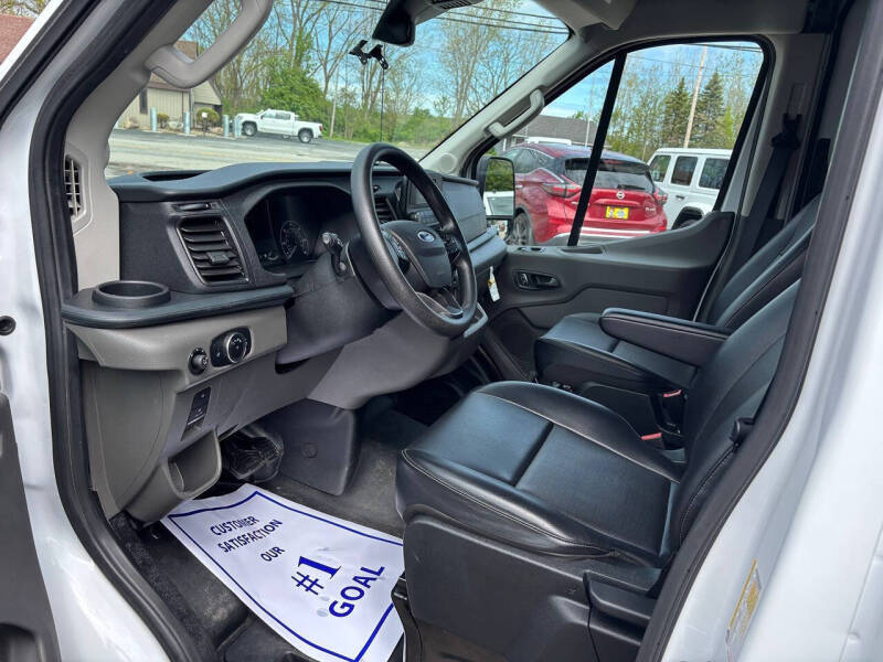 2025 Ford Transit 250