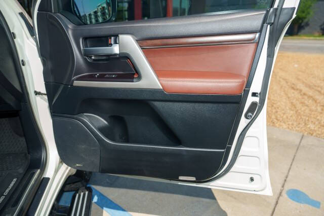 2019 Toyota Land Cruiser