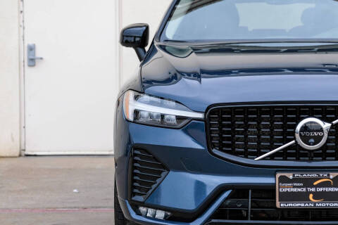 2023 Volvo XC60 B5 Plus Dark Theme