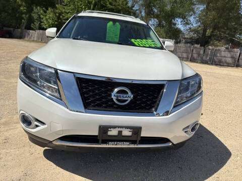 2015 Nissan Pathfinder SV