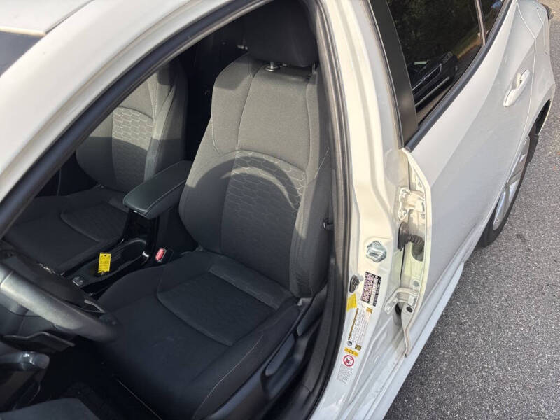 2020 Toyota Corolla Hatchback SE